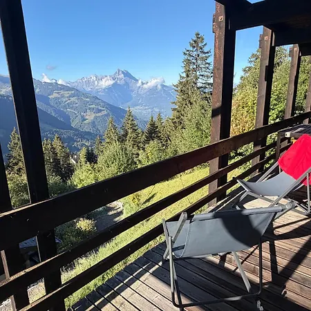 Beautiful With Exceptional Views, Ski-to-door, Very Quiet Chalet